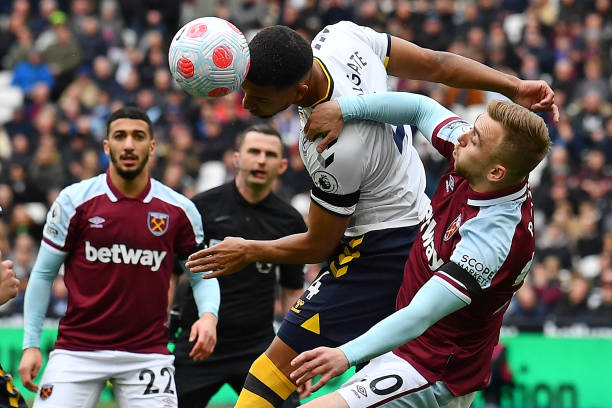 果敢的射门 果敢的射门